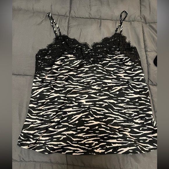 Abercrombie & Fitch Lace Top - Picture 2 of 3